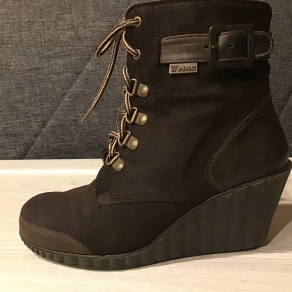 Wedge Boots - Picture 9 of 10